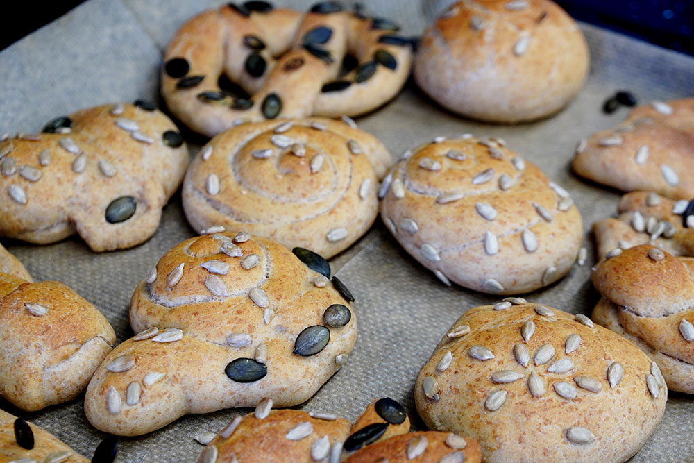 Aktion zum Welternährungstag – Kinder backen „Brot für die Welt“ | Brot ...